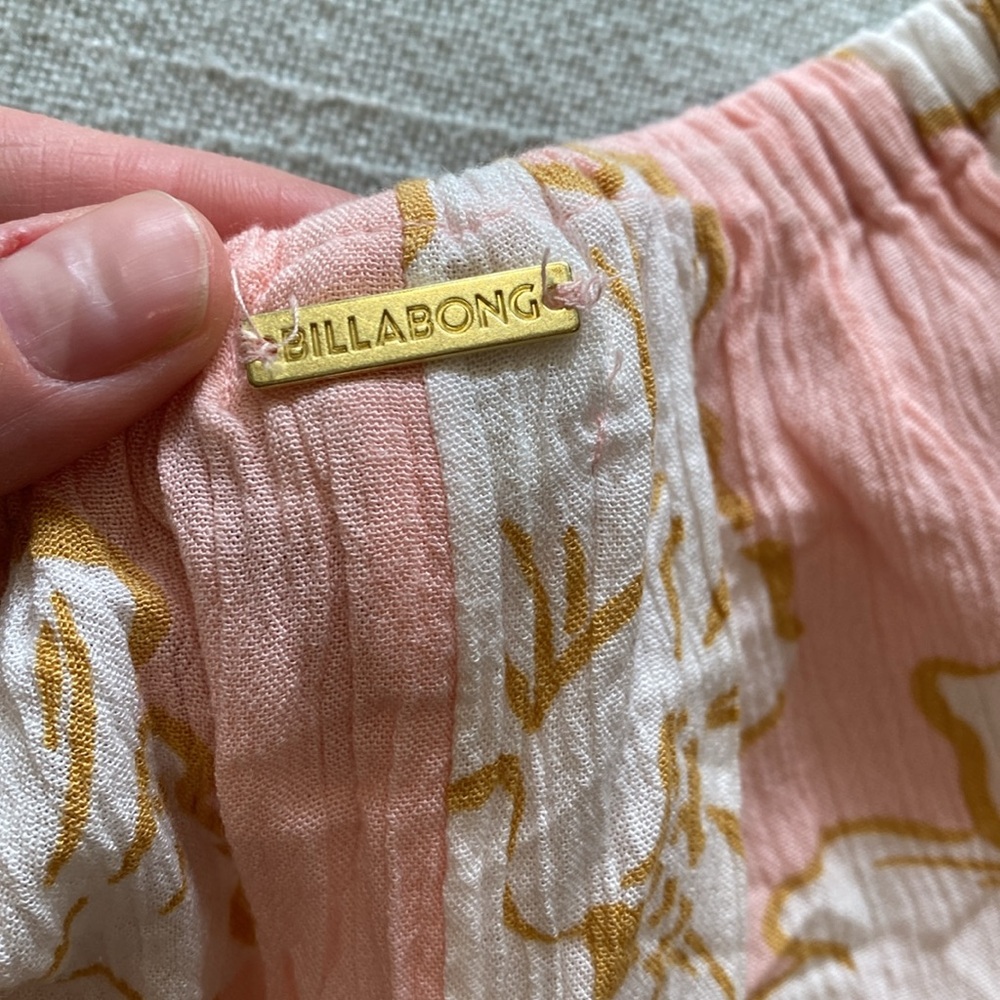 🌼 New without tags Billabongs flowy pants small - Picture 9 of 9